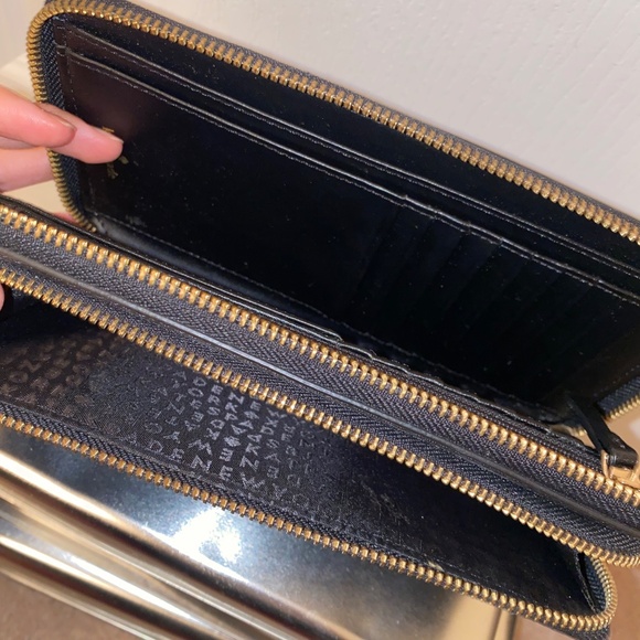 Kate Spade Anita Grove St. Wristlet Black - Picture 2 of 2